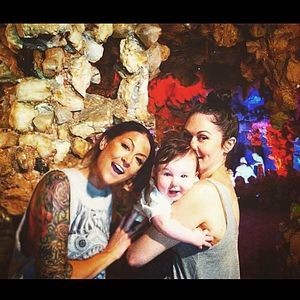 Meet your Posher, Sharon